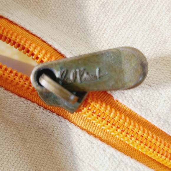 Paul Brent Gone to the Beach canvas bag w/ thick rope straps and zipper closure - Picture 9 of 12